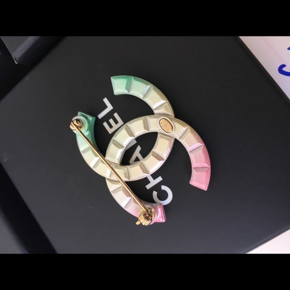 Chanel Cuba Collection Rainbow Brooch RARE - Picture 6 of 8